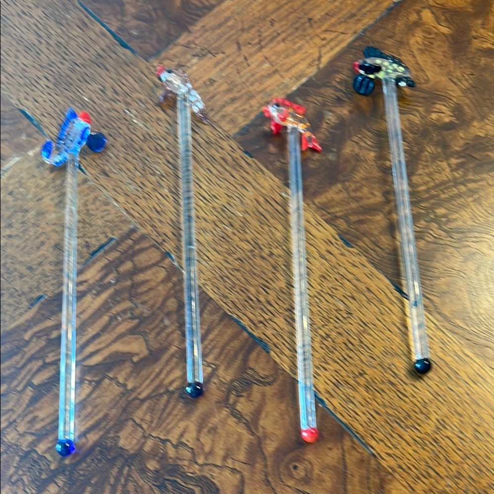 Glass cocktail stirrers swizzle sticks with four different fish accents